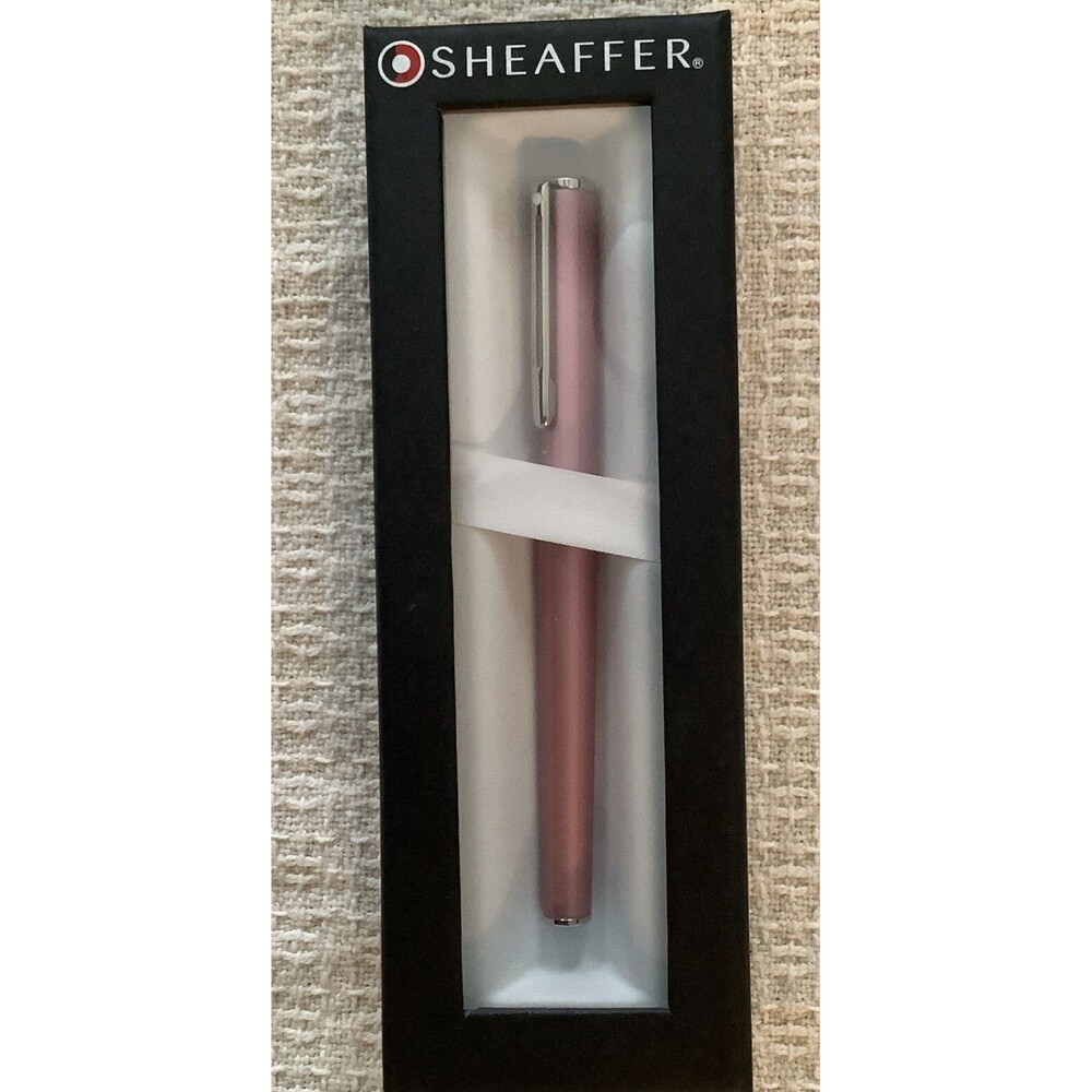 Sheaffer Pink Fountain Pen Pink 9100-0 Med Nib EUC
